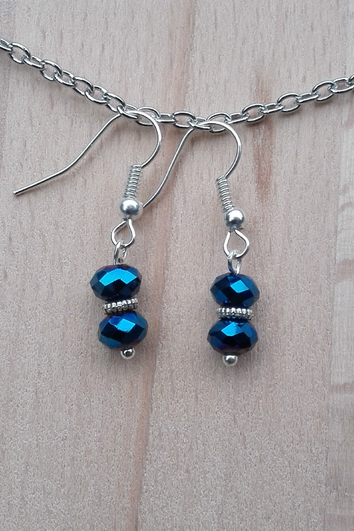 C0033 - Détails Boucles d'oreilles assorties