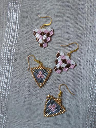 M0049 Divers modèles forme triangle tissés à l'aiguille