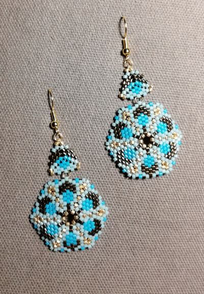 M0099 - Boucles d'oreilles tissées à l'aiguille