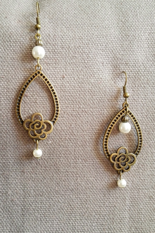 Z0006 - Pendant Goutte Rose et perles nacrées