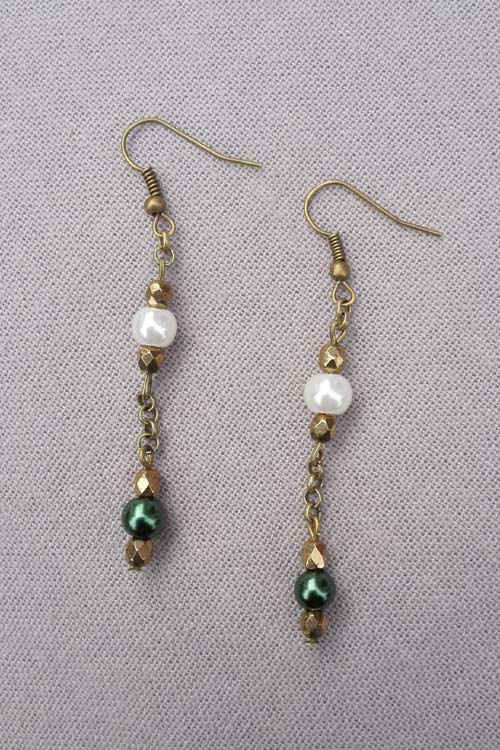Z0011 - Boucles d'oreilles assorties